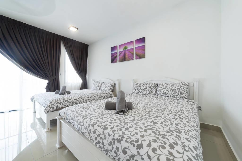 Studio Room Next To Sccc At Trefoil Setia Alam For 2-4 Pax Екстер'єр фото